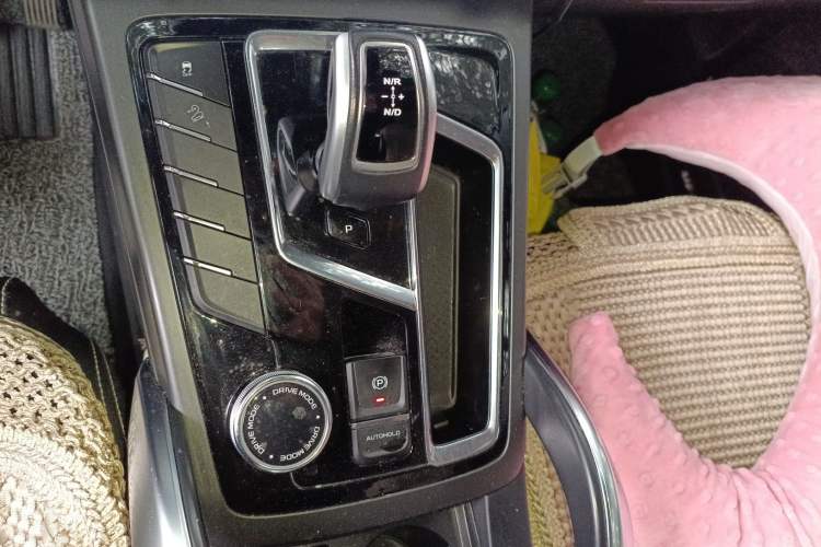 Used Geely Auto Emgrand X7 Sport 2022 Boyue X 1.8TD DCT Smart Model Gear Lever