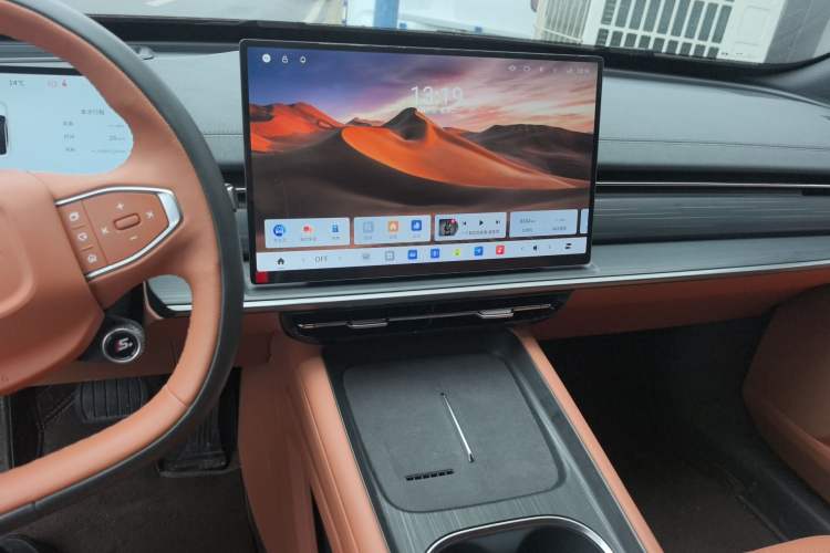 Used Dongfeng eπ eπ007 2025 Model Pure-Electric 565 All-Wheel-Drive Max Leading Edition
