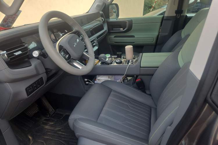 Used BAIC Off-Road BJ40 2026 Model 2.0T Gasoline Standard Edition