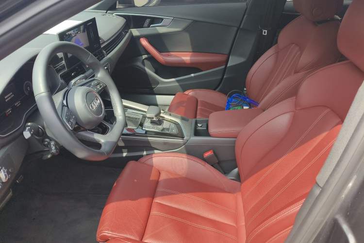 Used Audi A4L 2023 40 TFSI Luxury Dynamic Model
