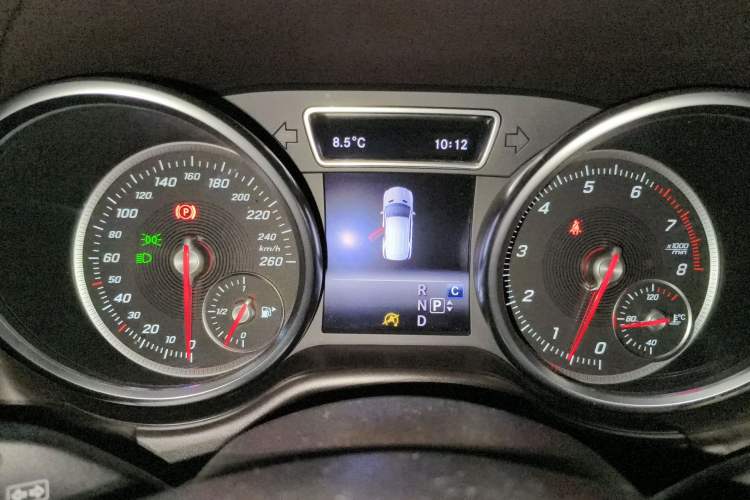 Used Mercedes-Benz GLE 2017 GLE 320 4MATIC Dynamic Model Instrument Cluster