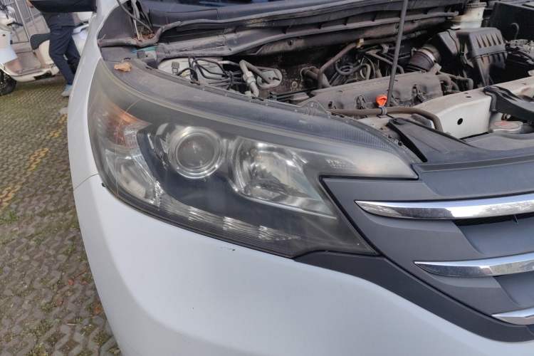 Used Honda CR-V 2012 2.0L two-wheel drive urban version