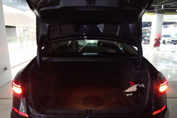 Used Volkswagen Passat 2020 330TSI Elite Edition China VI