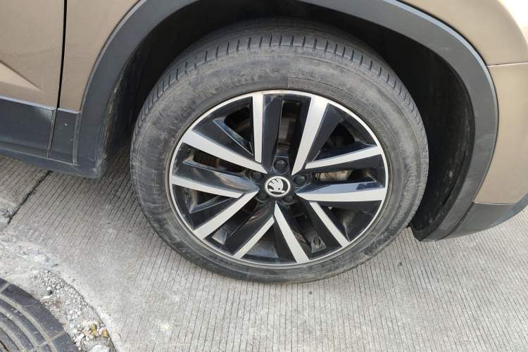 Used Skoda Kamiq 2018 1.5L Automatic Comfort Edition China V Standard Right Front Wheel Hub