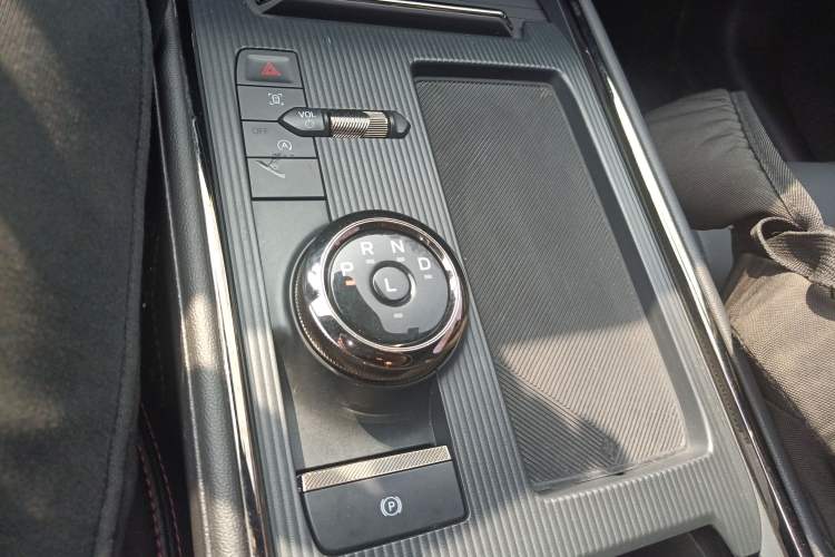 Used Ford Mondeo 2023 EcoBoost 180 Comfort Model Gear Lever