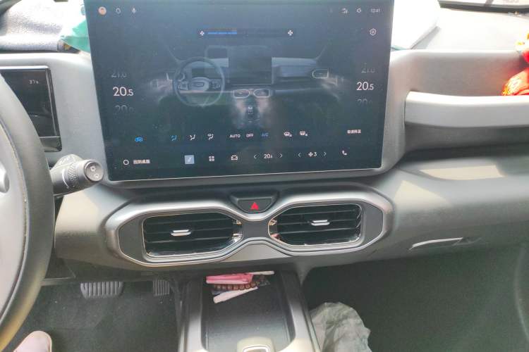 Used Geely Auto icon 2025 Linglong 1.5TD Qingcheng Edition