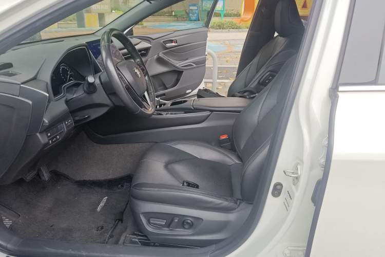 Used Toyota Avalon 2022 Dual-Engine 2.5L Luxury Edition
