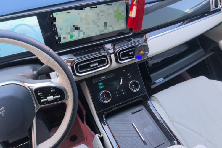 Used JETOUR Shanhai L7 2024 1.5T 120km MAX 5-Seater Audio And AC Panel