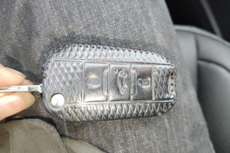 Used Peugeot 3008 2015 2.0L Automatic Classic Edition