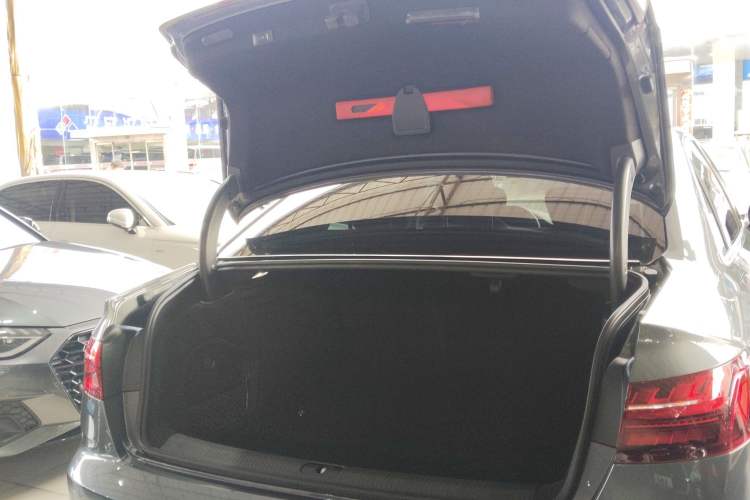 Used Audi A4L 2020 40 TFSI Luxury Dynamic Model