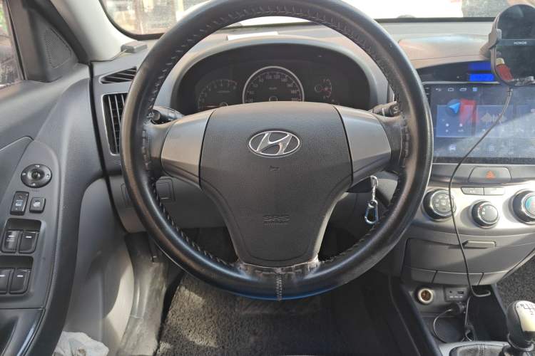 Used Hyundai Celesta 2011 1.6L Manual Comfort Edition
