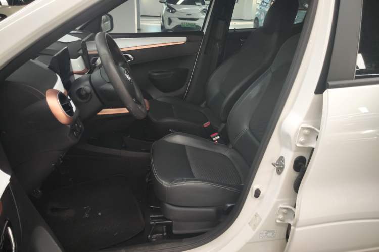 Used Dongfeng NAMMI BOX 2022 Chasing Wind Edition 331KM Advanced Model
