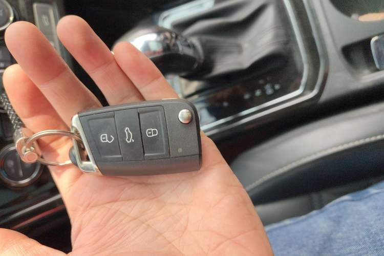 Used Volkswagen Touran 2018 Volkswagen Touran L 280TSI DSG Boundary Luxury Edition 7 Seats China VI Standard