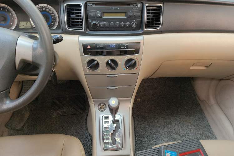 Used Toyota Corolla EX 2013 1.6L Automatic Luxury Edition Gear Lever