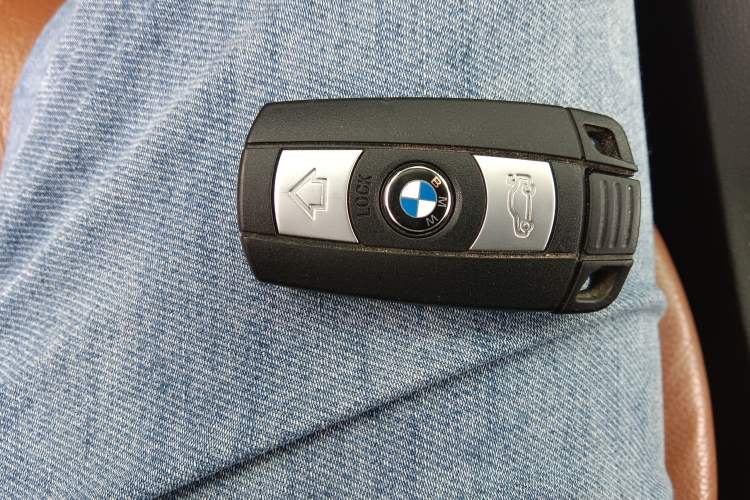 Used BMW 3 Series 2011 320i Convertible Coupe