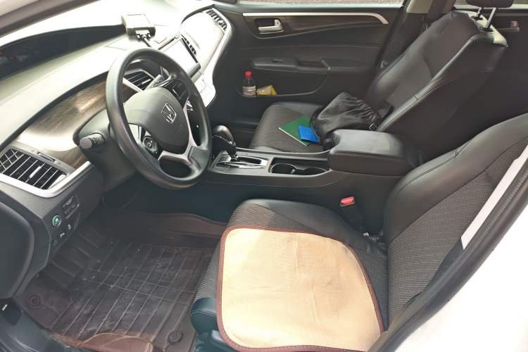 Used Honda Jade 2017 1.8L automatic Comfort version 5 seats Left Front Seat