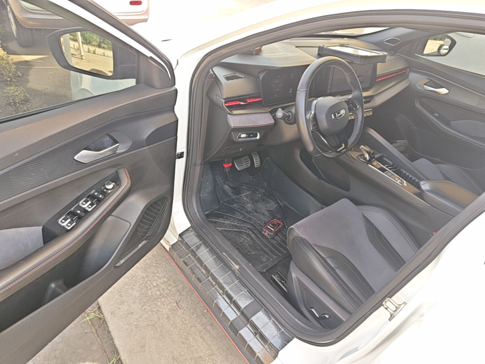 Geely Auto Binray 2022 Binrui COOL 1.5T DCT Electric Edition — снимка 18