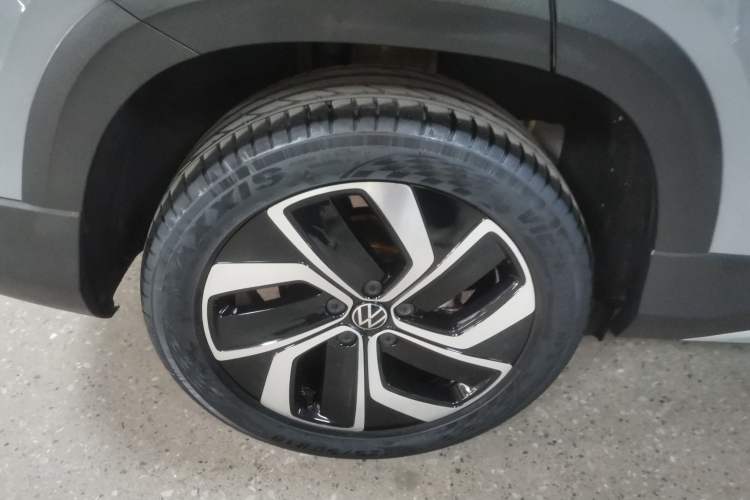 Used Volkswagen Tharu 2023 300TSI Two-Wheel-Drive Full Moon Edition Exterior 5