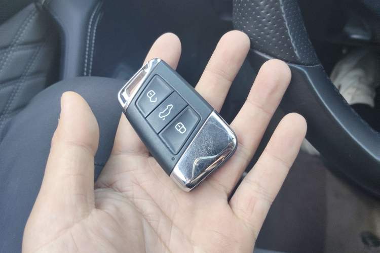 Used Volkswagen Magotan 2023 2 Million Units Limited Edition 330TSI DSG Leading Version Vehicle Key