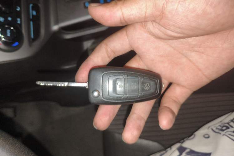 Used Ford Focus 2012 Hatchback 1.6L Automatic Fashion Edition
