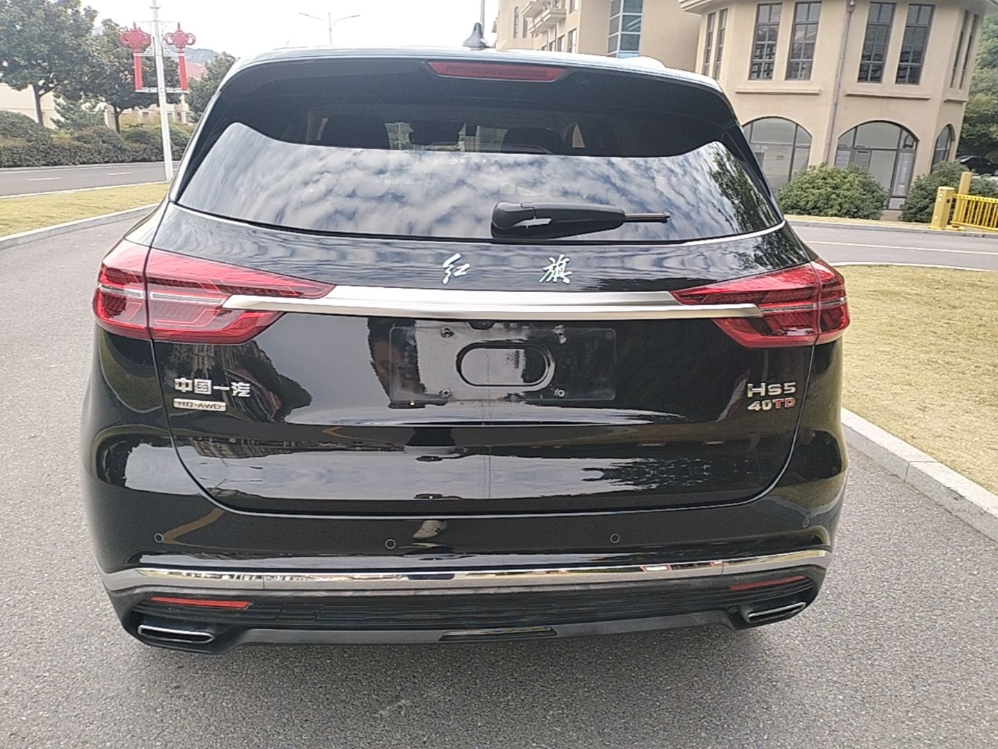 Hongqi HS5 2022 Facelifted Version 2.0T Smart Connect Flagship All-Wheel-Drive Edition — снимка 5