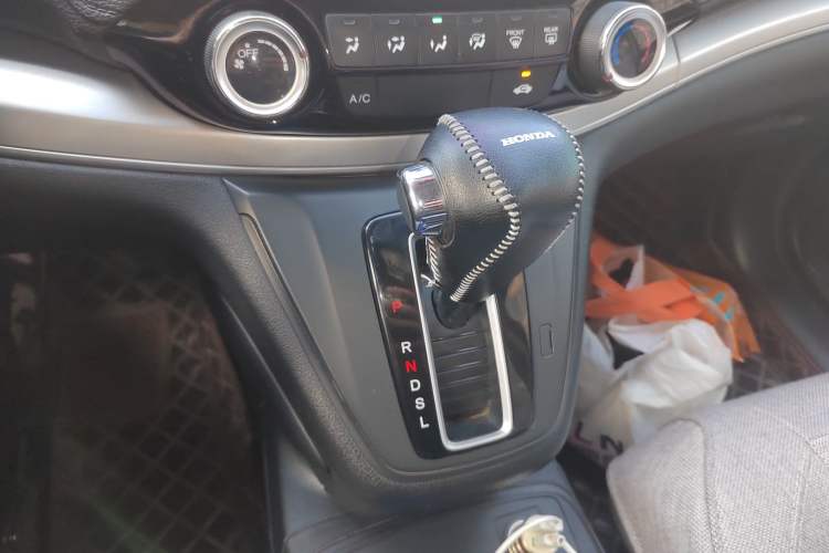 Used Honda CR-V 2016 2.0L two-wheel drive Urban Edition