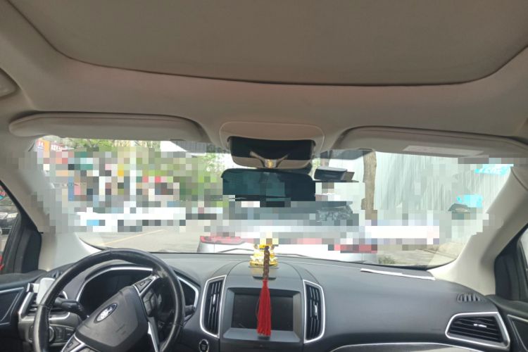 Used Ford Edge 2015 2.0T GTDi Two-Wheel-Drive High-Line Version
