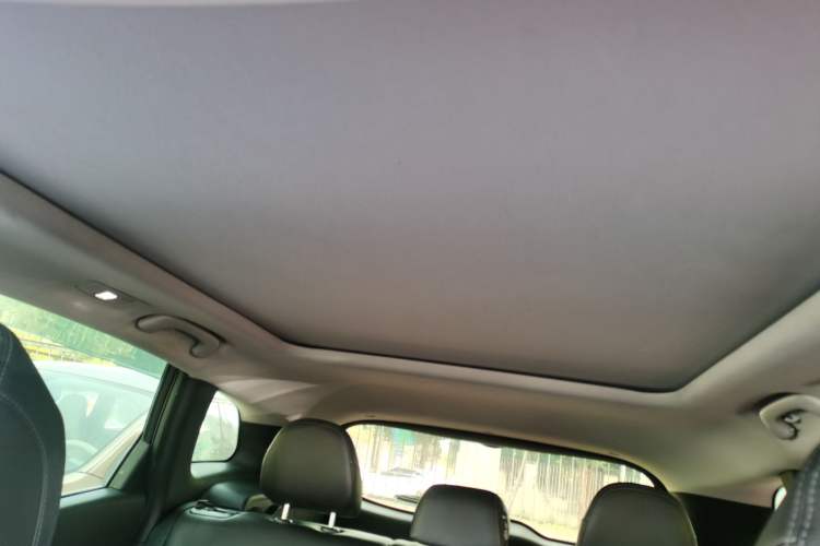 Used Renault Kadjar 2017 2.0L Two-Wheel-Drive Leading Edition