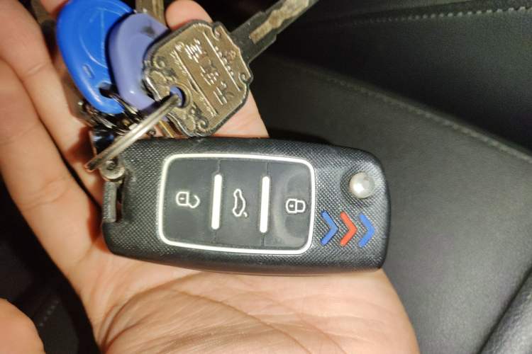 Used Volkswagen Sagitar 2018 1.6L Automatic Comfort Model Vehicle Key