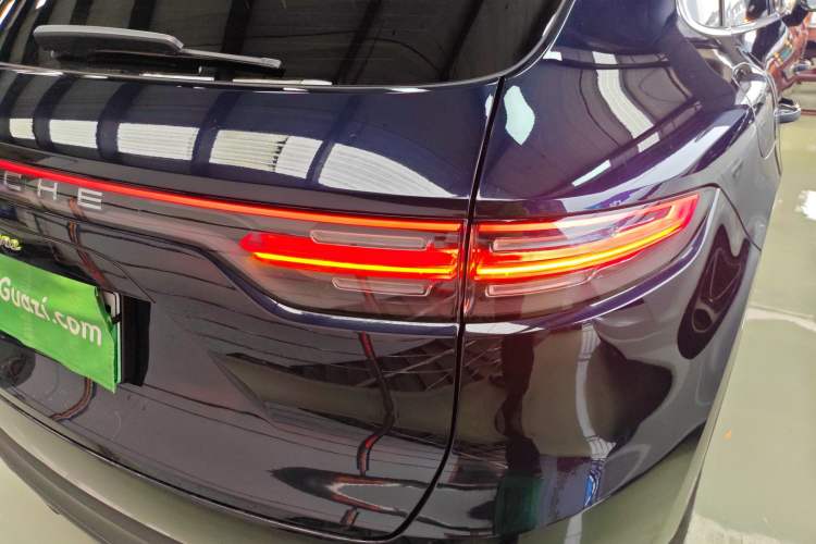 Used Porsche Cayenne E-Hybrid 2021 Cayenne E-Hybrid 2.0T