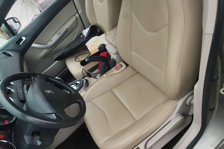 Used Peugeot 408 2011 2.0L Automatic Comfort Edition
