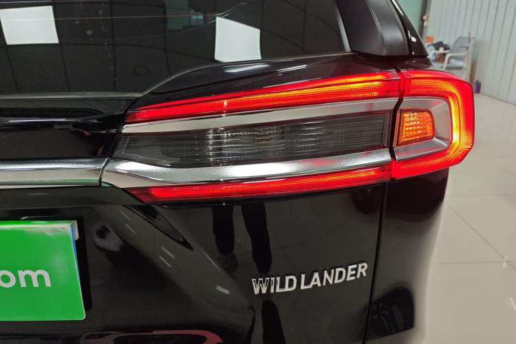 Used Toyota Wildlander 2023 2.0L CVT Two-Wheel Drive Leading Edition
