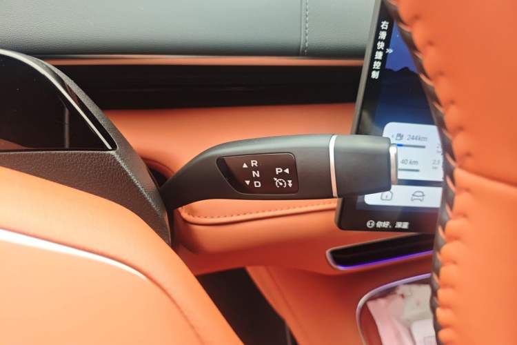 Used Deepal S07 2023 200Max Range-Extended Version
