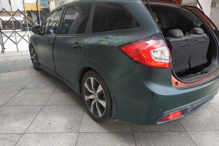 Used Honda Jade 2013 1.8L CVT Luxury Edition 6 seats