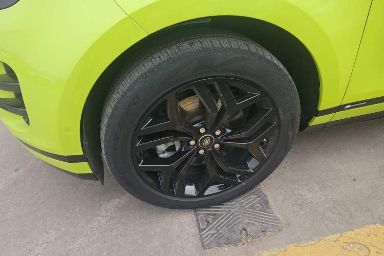 Used Land Rover Range Rover Evoque 2021 Range Rover Velar 249 PS R-Dynamic S Performance Edition