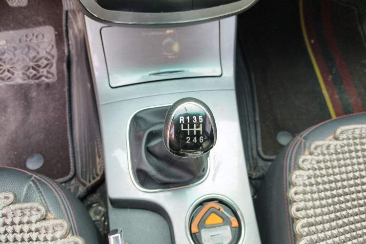 Used JAC Group T6 2015 2.8T Diesel New-Edge HFC4DA1-2C