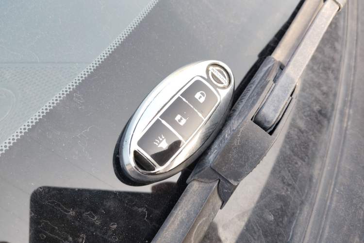 Used Nissan Teana 2016 Revised Version 2.0L XL Comfort Edition Vehicle Key