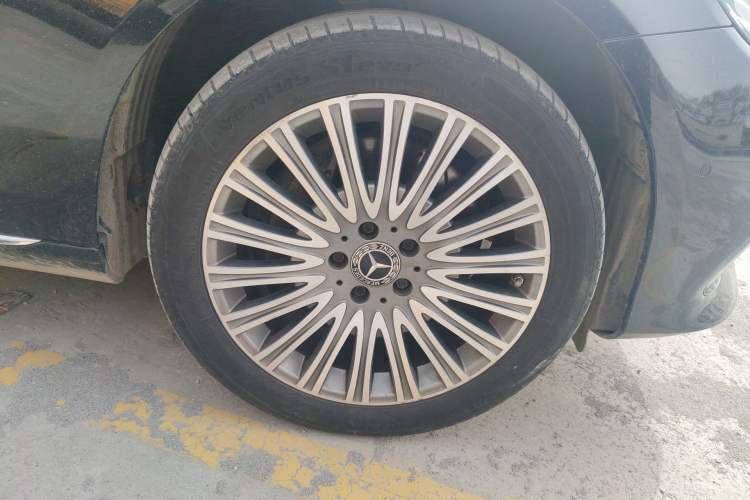 Used Mercedes-Benz E-Class 2020 Facelift E 300 L Stylish Edition