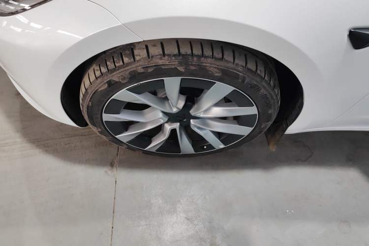 Used Tesla Model 3 2025 Rear-Wheel-Drive Version