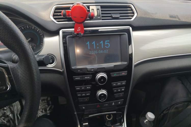 Used Haval H2 2017 Red-Label 1.5T Manual Two-Wheel Drive Luxury Model