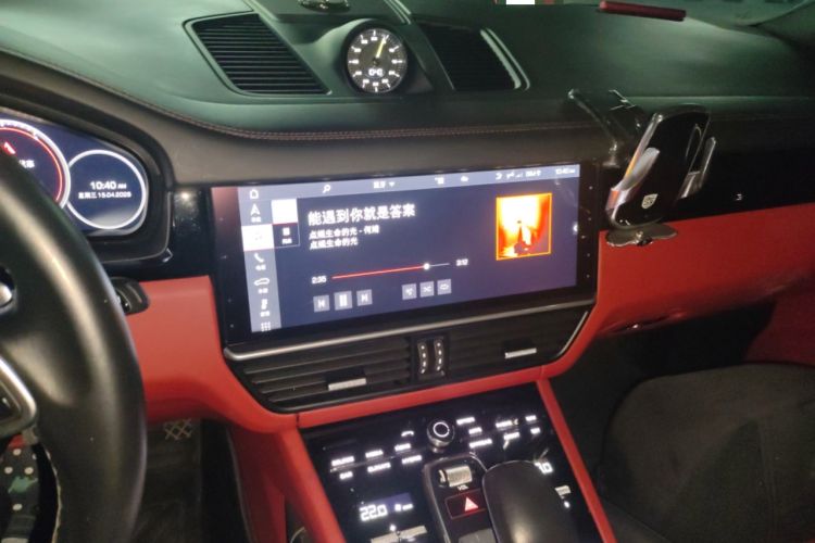 Used Porsche Cayenne E-Hybrid 2020 Cayenne E-Hybrid 2.0T Audio And AC Panel