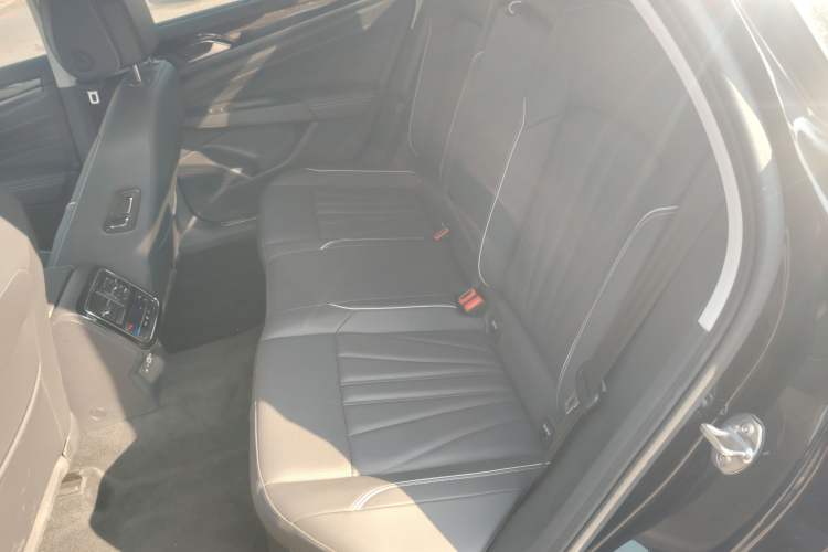 Used Volkswagen Passat 2024 380TSI Starry Luxury Edition
