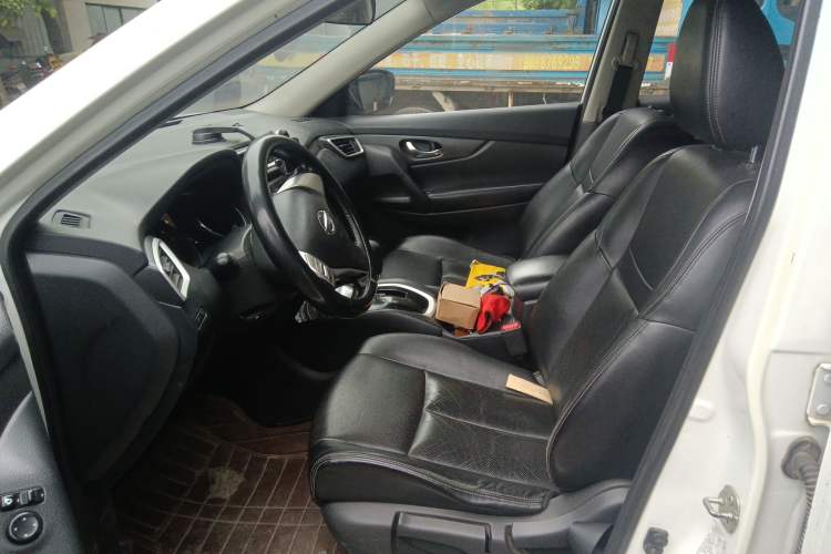 Used Nissan X-Trail 2014 2.0L CVT Comfort Edition 2WD Left Front Seat