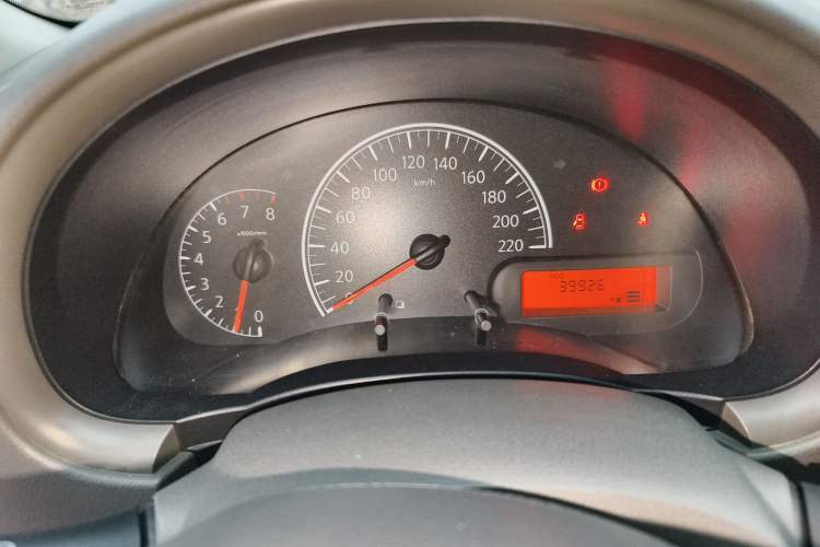 Used Nissan Sunny 2014 1.5XE Manual Elite Edition Instrument Cluster