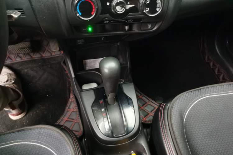 Used Honda Fit 2014 1.5L LX CVT Comfort Model