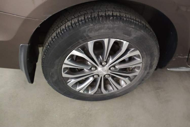 Used Buick GL8 2023 Land Executive Class 652T Luxury Model