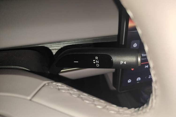 Used ONVO L60 2024 60 kWh Rear-Drive Version
