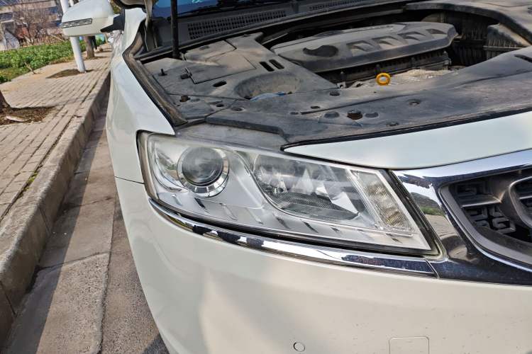 Used Geely Auto Emgrand GT 2015 2.4L Comfort Model Right Front Headlight