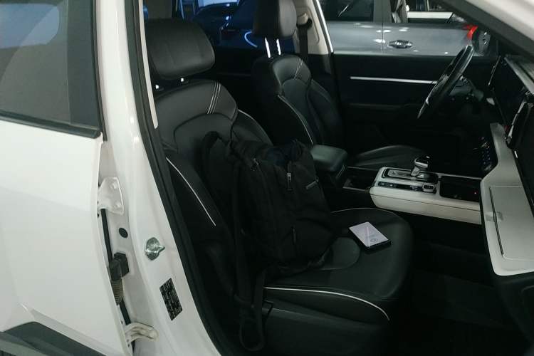 Used Hyundai ix35 2023 Musso 2.0L Deluxe Edition DLX