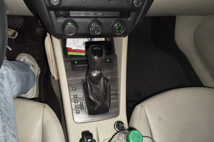 Used Skoda Octavia 2015 1.4TSI DSG Yijun Edition